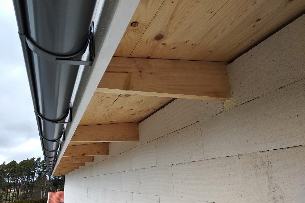 Fascia board maintenance